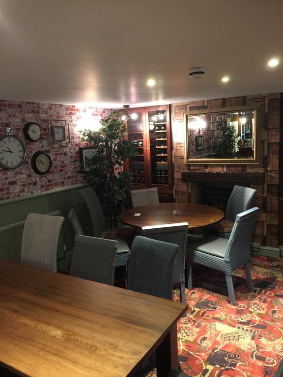 The Talbot Hotel Cleobury Mortimer Eksteriør bilde