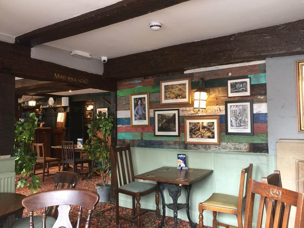 The Talbot Hotel Cleobury Mortimer Eksteriør bilde
