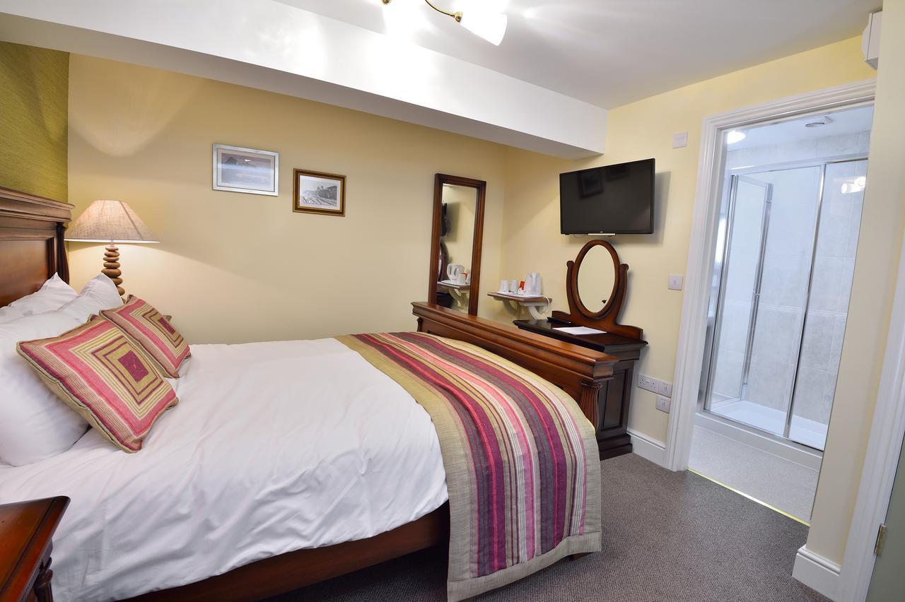 The Talbot Hotel Cleobury Mortimer Eksteriør bilde