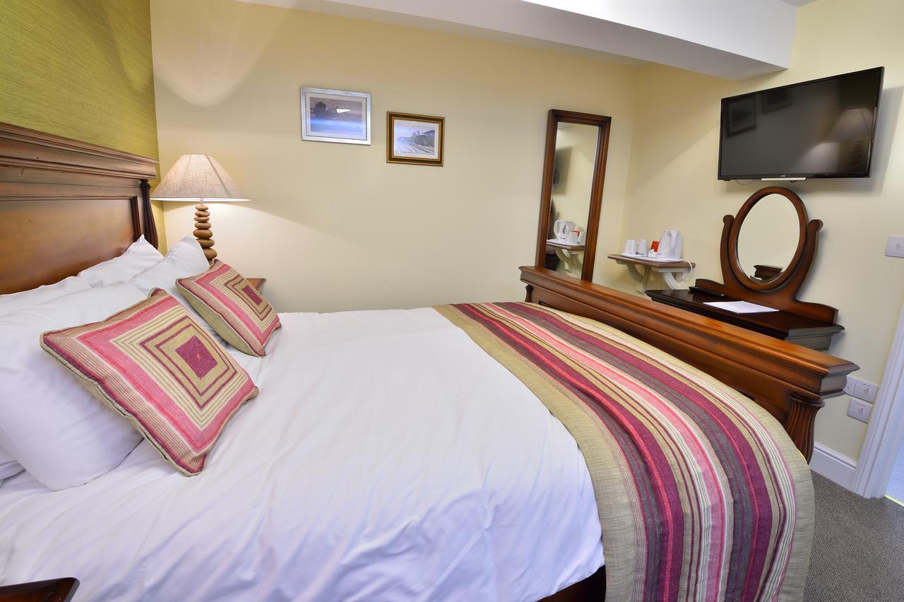The Talbot Hotel Cleobury Mortimer Eksteriør bilde