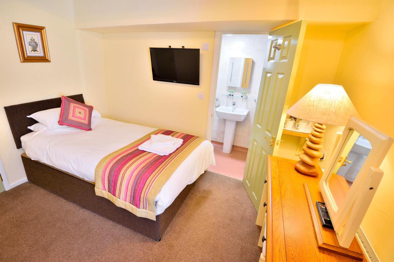 The Talbot Hotel Cleobury Mortimer Eksteriør bilde